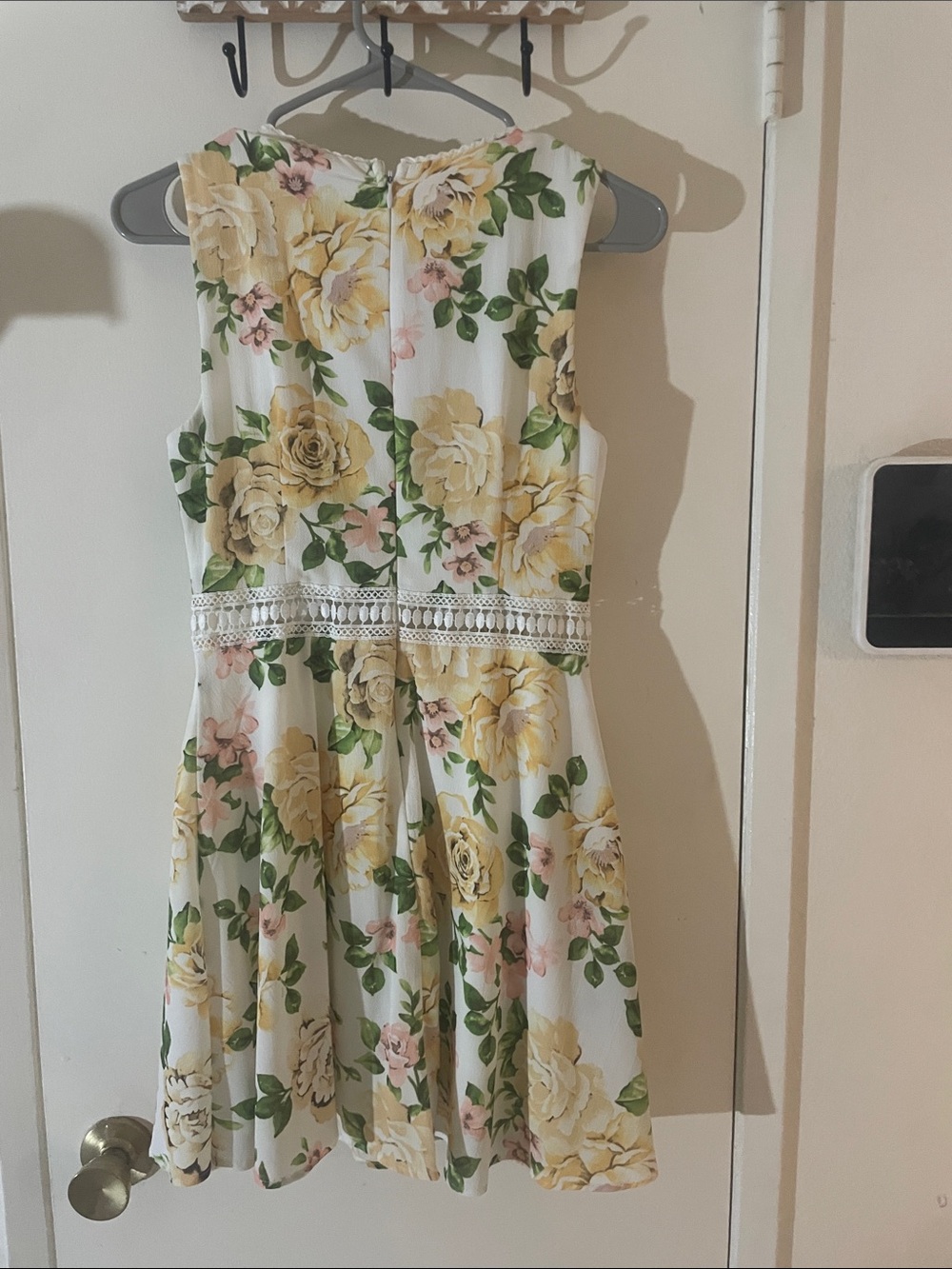 Disney Belle Yellow Rose Lace Fit & Flare Dress Women’s Small - Picture 11 of 11